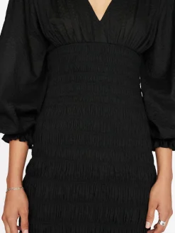 Occasions|Short*Frame - V Neck Smocked Dress BLACK