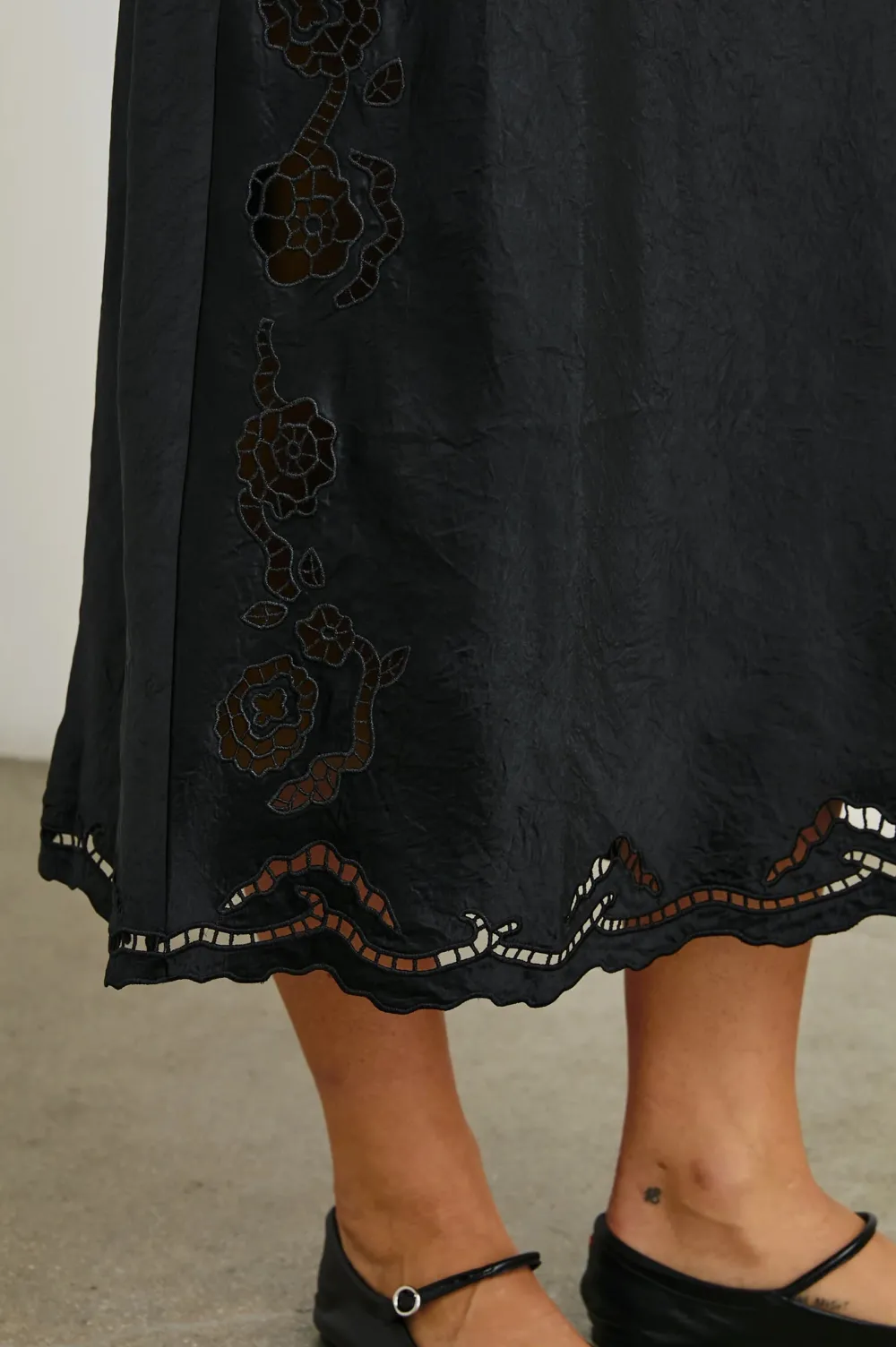 Long*Rails - Mckenna BLACK EYELET