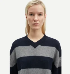 Wool & Cashmere*Samsoe Samsoe - Sabirgitte V-Neck Sweater OUTER SPACE ST.